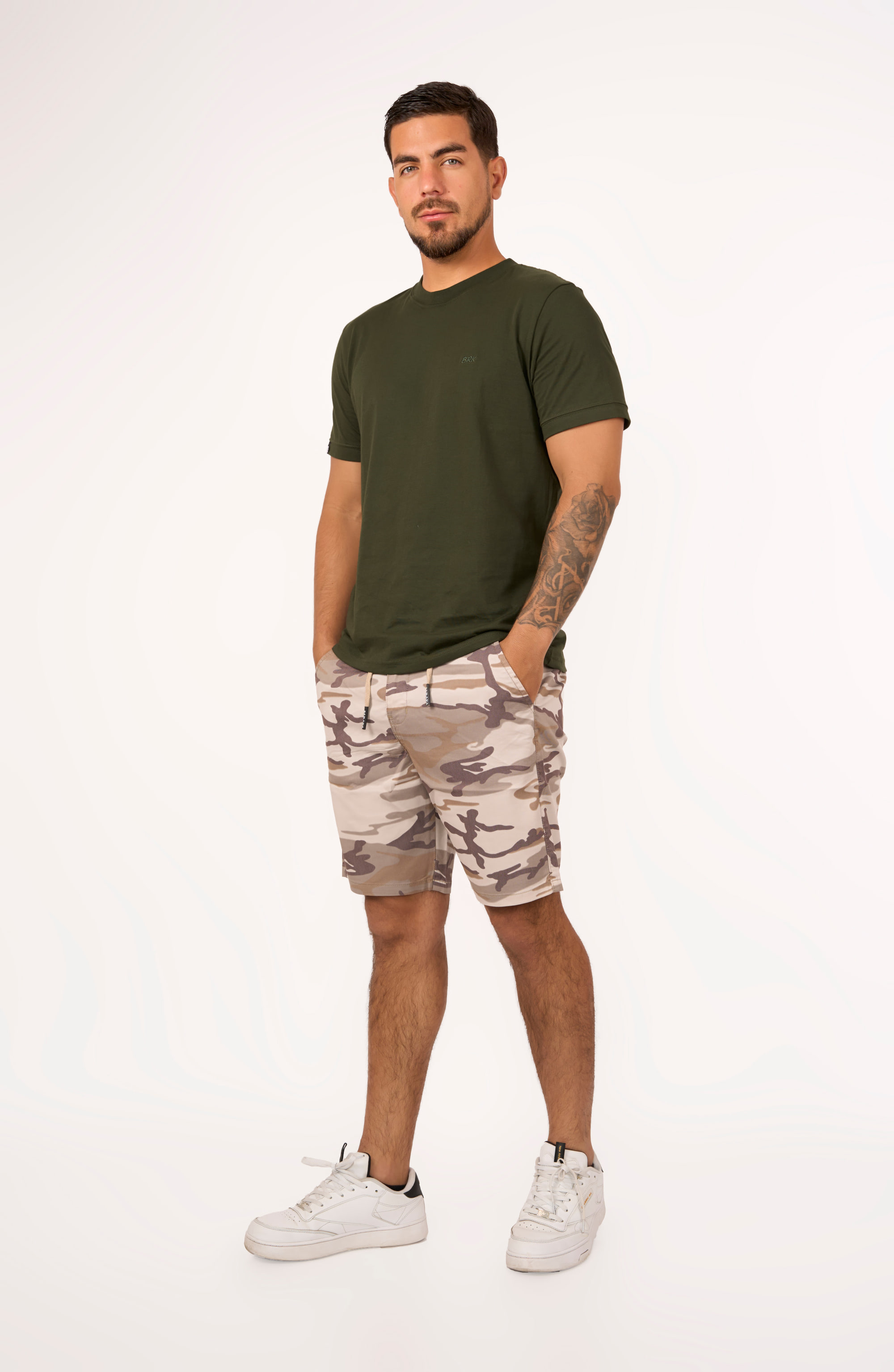 Short Camuflado Crema